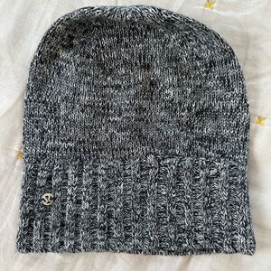 Lululemon Heathered Knit Beanie Hat with Hidden Ponytail Opening - Gray/White